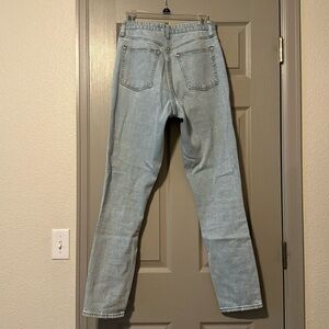 Abercrombie curve love skinny jean.